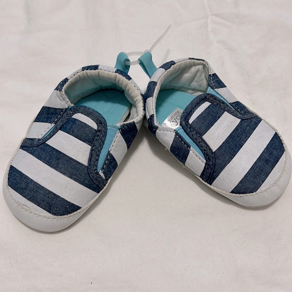 Infant shoes size 3-6 months blue and white stripes